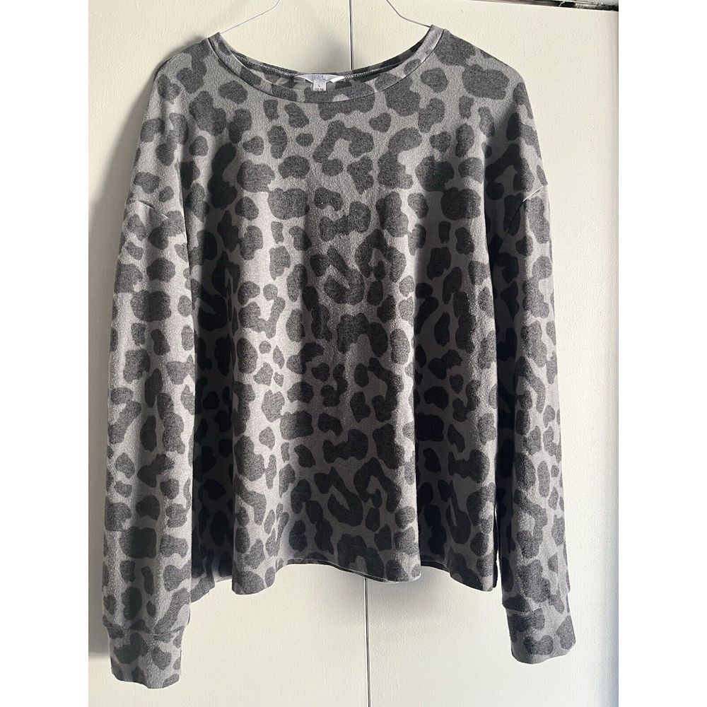 Light Gray‎ And Dark Gray Sweater Size 12  /14